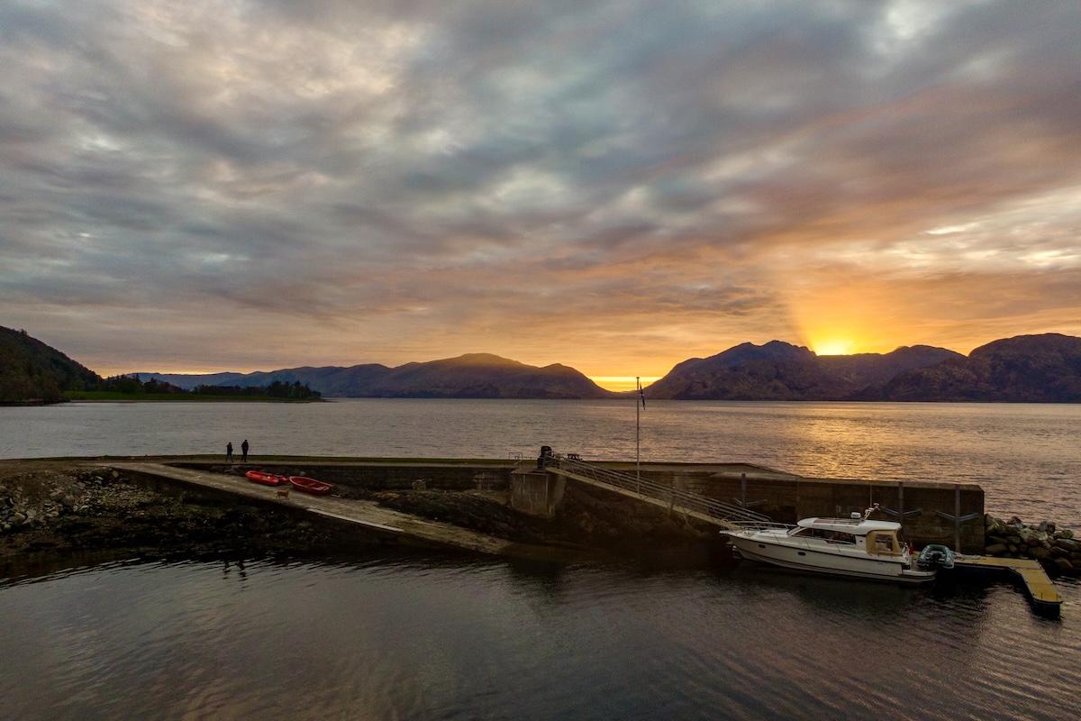 SunsetHigh20thApril241200x800.jpg
